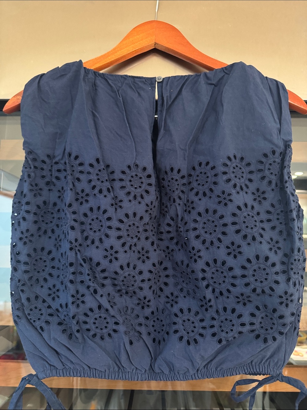 LOFT Eyelet Sleeveless Crop Top Navy Blue Size XSP - Picture 6 of 6